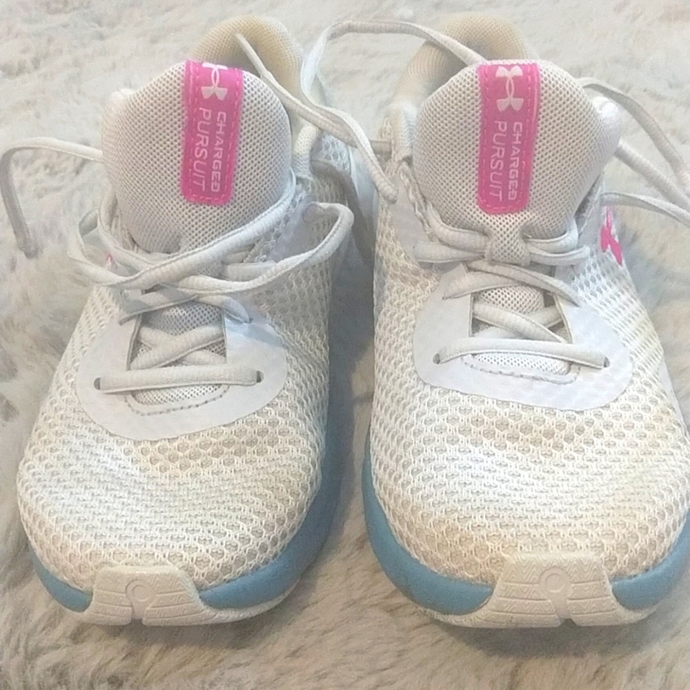 Under Armour Sneakers